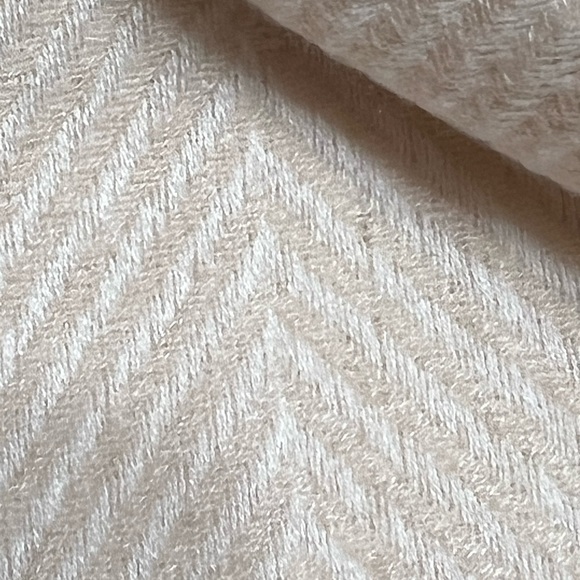 Vince Camuto Faux Fur Pom Beanie & Scarf Set - Picture 4 of 10